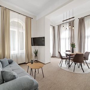 Familien-Zimmer